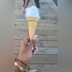 Meet your Posher, Coco